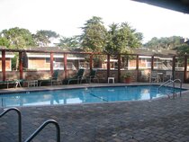 Lighthouse Lodge & Cottages