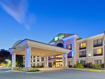 Holiday Inn Express & Suites Winchester