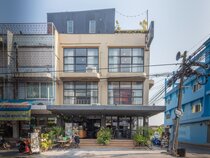 Beige Poshtels Hostel