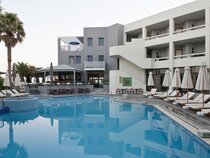 Pearl Seabreeze Suites