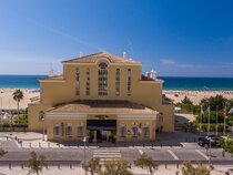 AP Oriental Beach Hotel