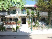 Trefon Hotel Apartments & Family Suites