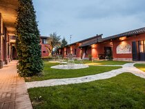 Le Serre Suites & Apartments