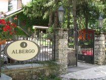 LH Albergo Paradiso