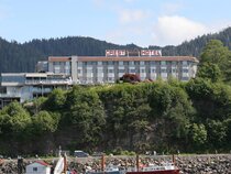 Crest Hotel