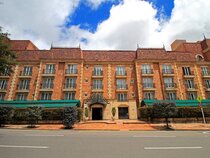 Hotel Windsor House Inn by GEH Suites