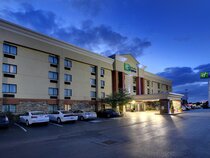 Holiday Inn Express Fort Campbell