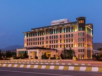 DoubleTree by Hilton Hotel Van