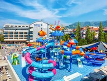 Blue Wave Suite Hotel