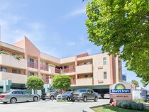 Days Inn by Wyndham San Francisco South/Oyster Point Airport