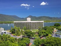 Hilton Cairns Hotel