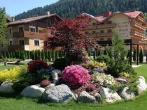 Beverly Alps Hotel & SPA