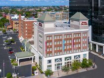 Hampton Inn & Suites Buffalo/Downtown