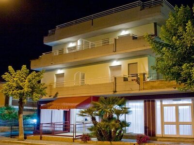 Mediterraneo Hotel & Residence Foto 10