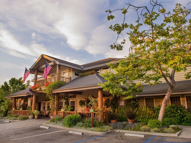 Cambria Pines Lodge