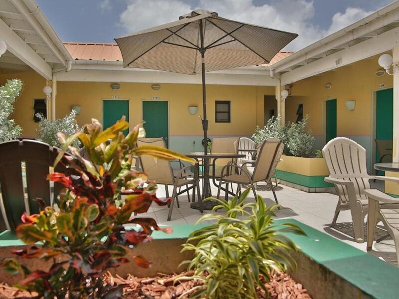 Hotel Carl's Unique Inn St. Martin/St. Maarten Cole Bay