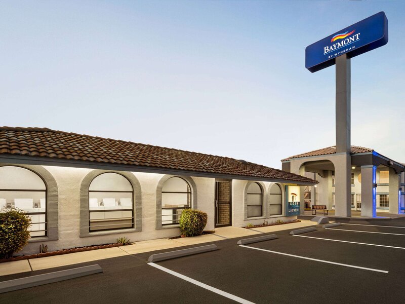 Baymont by Wyndham Kingman USA