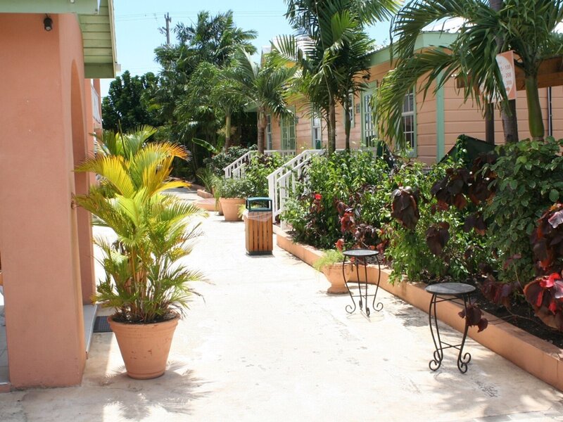 Worthing Court Apartment Hotel Barbados Dover