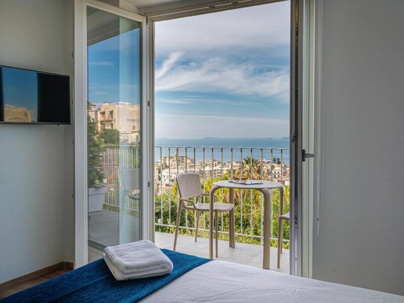 Domo 20 Hotel & Rooftop Italien Vico Equense