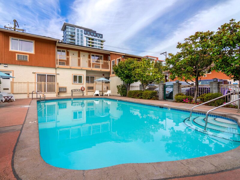 Econo Lodge Inn & Suites - North Vancouver Kanada North Vancouver