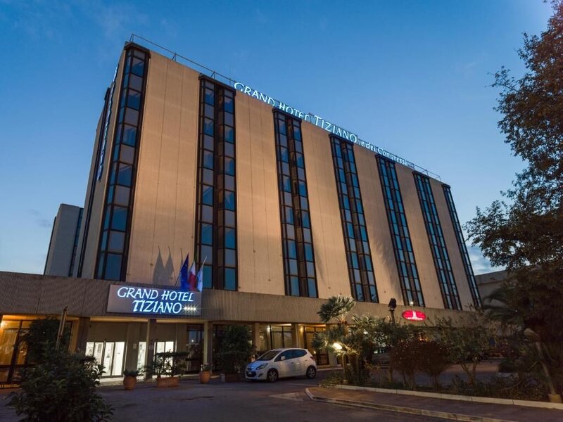 Hotel Grand Tiziano E Dei Congressi Italien Lecce