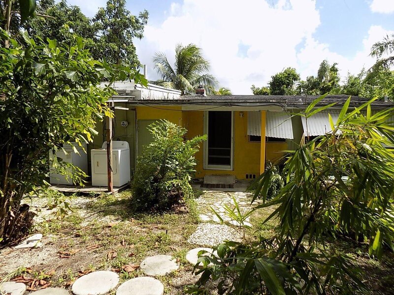 Hoosville Hostel USA Florida City