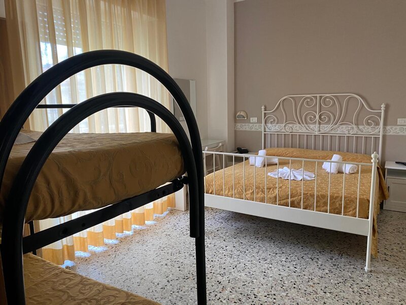Hotel Modenese Italien Riccione