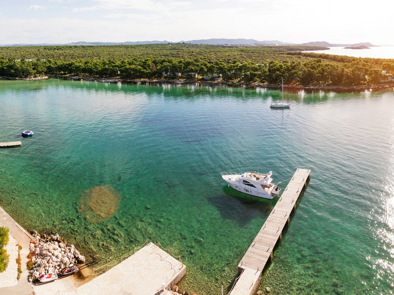 Crvena Luka Hotel & Resort