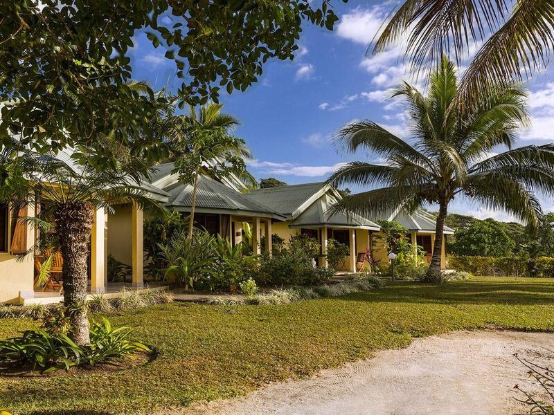 Hotel Poppys On The Lagoon empty Port Vila