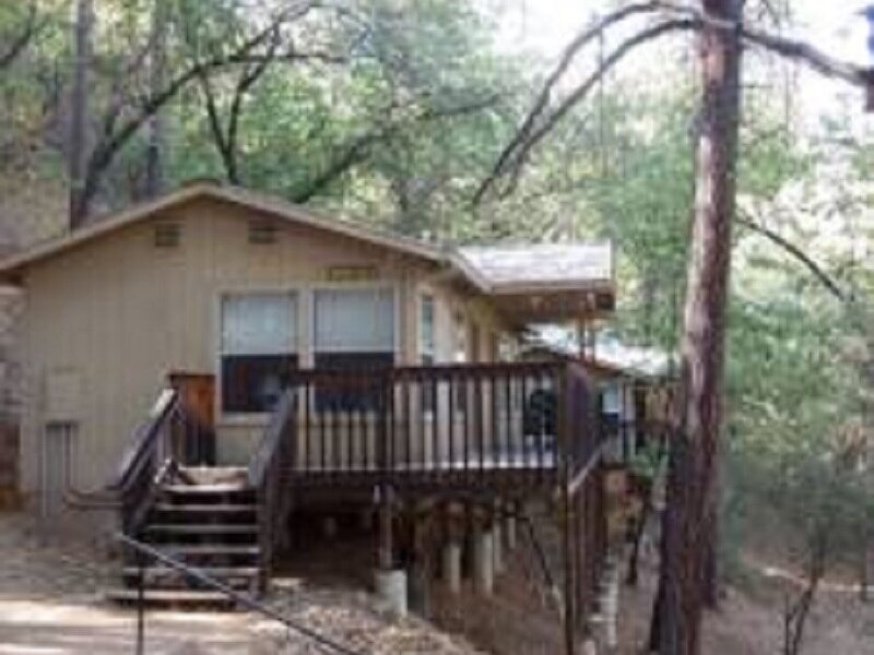 Yosemite Bug Rustic Mountain Resort USA