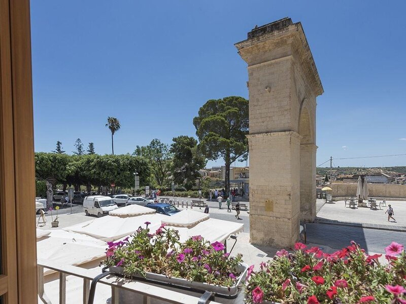 Hotel Flora Italien Noto