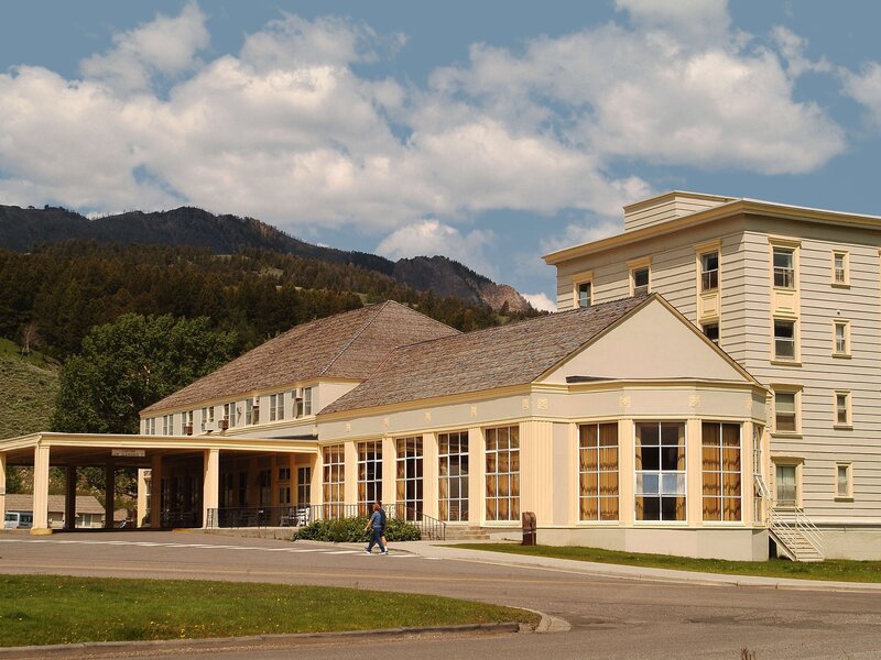 Mammoth Hot Springs Hotel USA