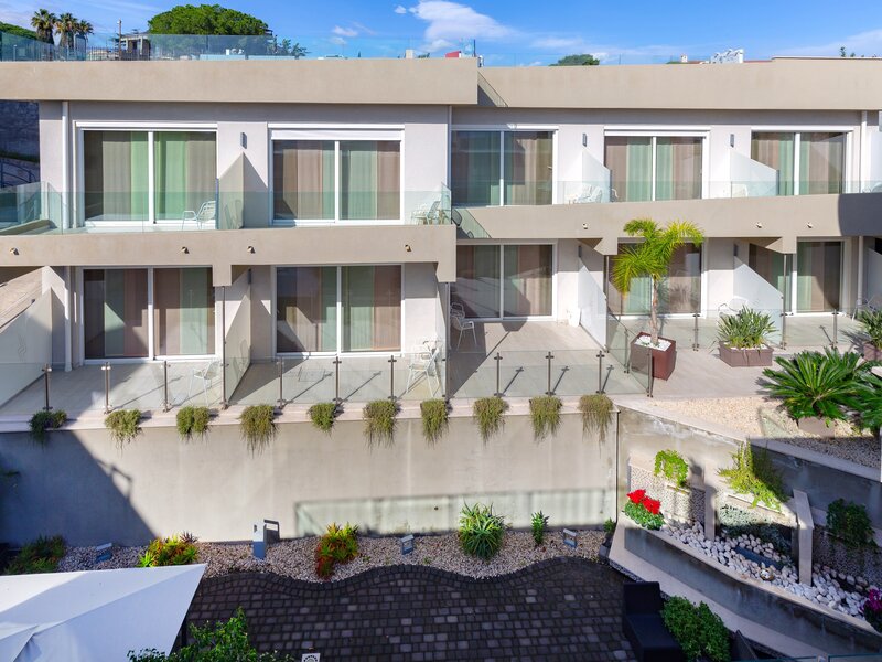 Zeus Residence Hotel Italien Cannizzaro